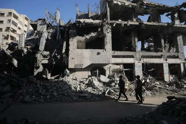 Al menos nueve muertos y 20 heridos en ataque israelí a gazatíes esperando convoy de ayuda - Mundo - ABC Color