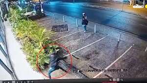 Utilizaron el mismo modus operandi: roban dos comercios de venta de celulares en cinco horas - Policiales - ABC Color