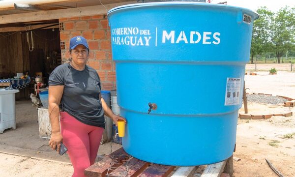 Entregan tanques para recolección de agua a comunidades del Chaco Paraguayo