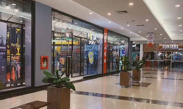 En San Lorenzo hurtan más de 200 celulares y G. 58 millones en un shopping