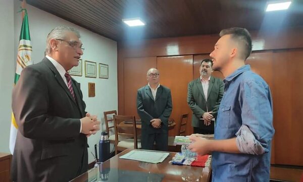 UNE recibe a estudiante de Brasil dentro del programa de movilidad