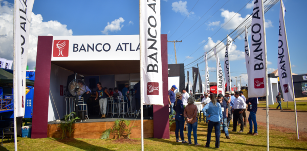 Banco Atlas impulsa el desarrollo econ贸mico en exposiciones agroganaderas - Revista PLUS