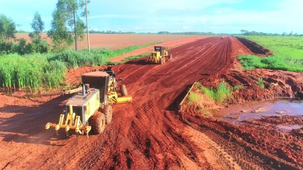 Empresarios españoles interesados en sectores de la construcción, transporte y energías renovables de Paraguay