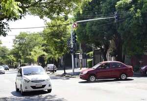 Asunción en caos semafórico: nuevos artefactos no funcionan o están apagados - Nacionales - ABC Color