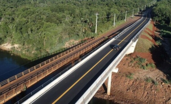 Nuevo puente sobre el río Yguazú ya se encuentra operativo