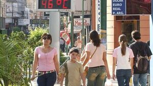 Asunción enfrenta su quinto día de ola de calor con récords de temperaturas máximas - trece