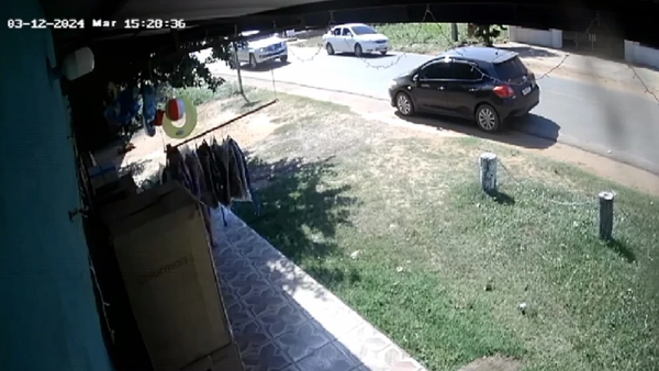 Un hombre muere acribillado en su camioneta en Villa Ygatimí - Noticiero Paraguay