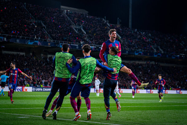 Versus / El Barcelona vuelve a cuartos de Champions impulsado por sus jóvenes