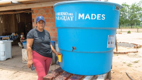 Entregan tanques para paliar la falta de agua en comunidades chaqueñas