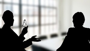 Diseñan un dispositivo para poder hablar sin tener que usar las cuerdas vocales