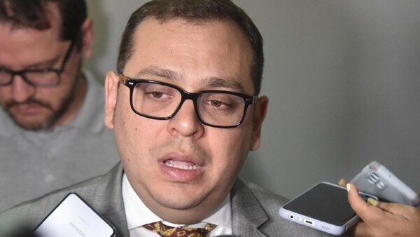 Defensa de Mario Abdo sobre imputación: "Las motivaciones no son jurídicas"
