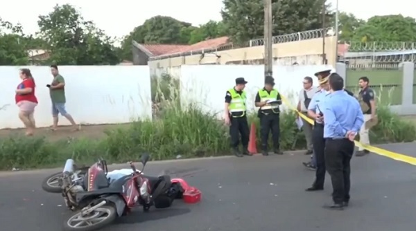 Motociclista pierde la vida al ser atropellado por bus