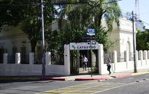 Catastro quedó sin servicio de internet - Economía - ABC Color