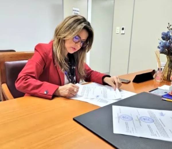 Abogada de Mauri Espínola critica falta de acceso a información en caso de imputación - PDS RADIO Y TV