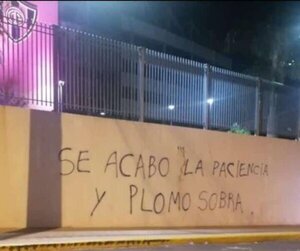 Muralla del Ciclón tenia amenazas para peloteros: “Plomo sobra”