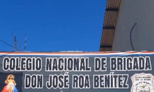 Viralizan audio de directora que expulsó a alumna por no tener uniforme