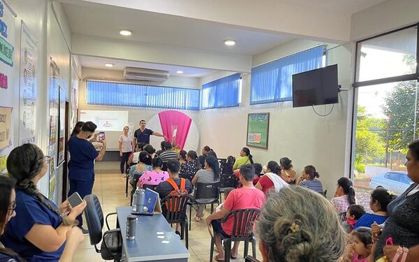 Orientan sobre planificación familiar en asentamiento Belén