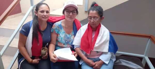 Detienen e imputan a dirigentes de prestadores de servicios de Yacyretá - Nacionales - ABC Color