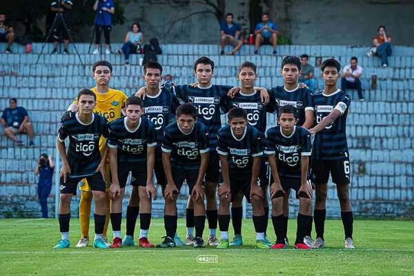 Tres al mando de la Sub 13 - Fútbol - ABC Color
