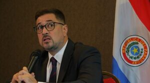 Pedro Ovelar afirma que 'chats filtrados' son falsos y pretenden desviar la atención - Unicanal