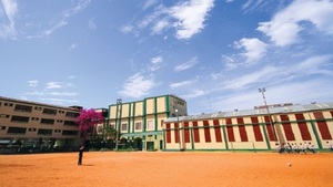 Dan de alta a adolescente golpeado en un colegio privado de Asunción - Noticias Paraguay