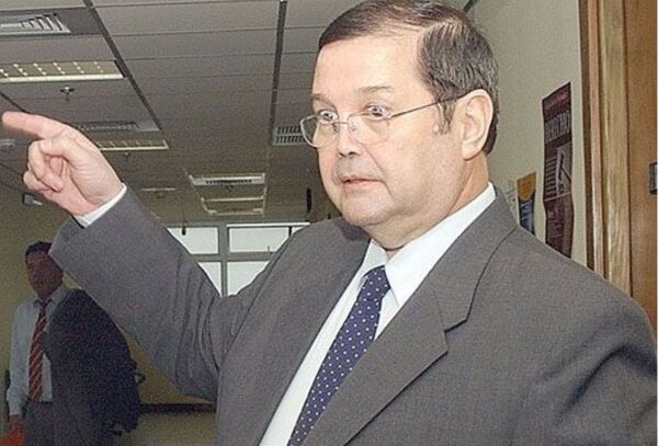 Salaberry tras supuestos chats entre Ovelar y fiscal: "Fiscalía lamentablemente es una pirámide de corrupción" - Megacadena - Diario Digital
