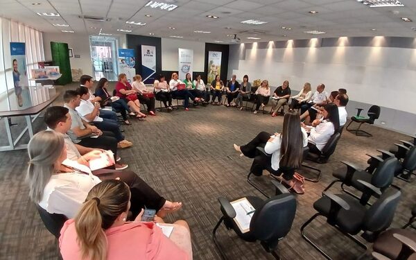 Referentes de enfermería debaten medidas para fortalecer formación y coordinación del personal