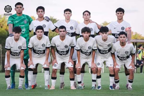 Olimpia, único líder de la Sub 16 - Fútbol - ABC Color