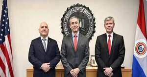 La Nación / FBI se instala en el país