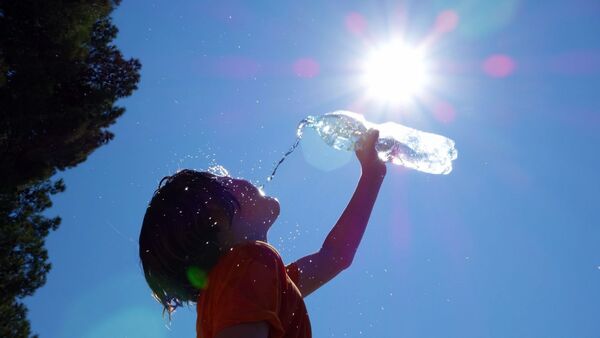 Pediatra afirma que los niños son más propensos a sufrir golpes de calor - Megacadena - Diario Digital