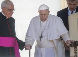 El papa Francisco volvió a hablar de su carta de renuncia y reveló detalles de cómo sería su vida después del pontificado - .::Agencia IP::.