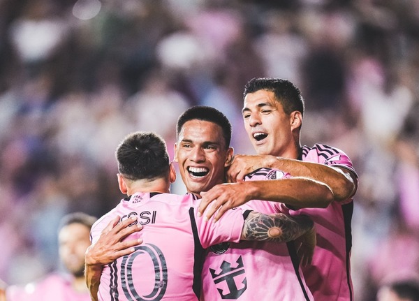 Gómez se lució en la clasificación del Inter a los cuartos de la Concachampions - trece