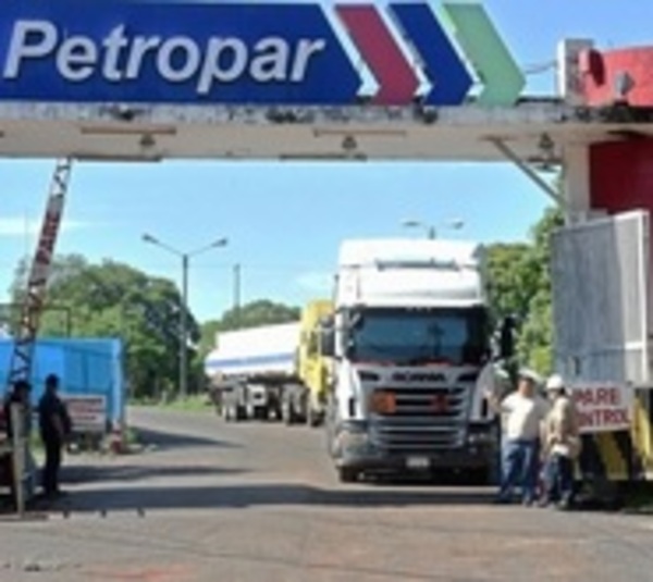 Petropar necesariamente debió subir precios, según el Gobierno - Paraguay.com