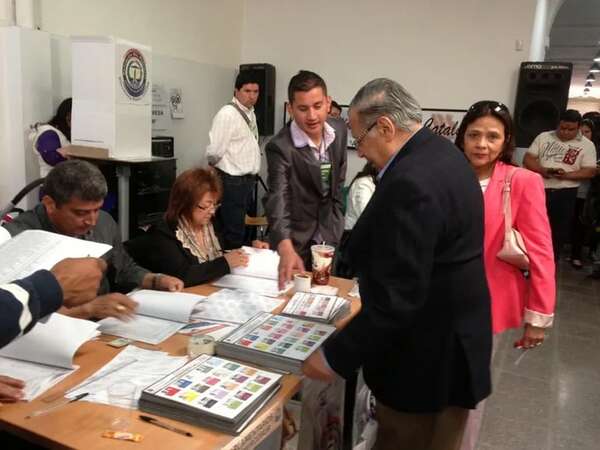 Atención, paraguayos en el exterior: realizarán debate sobre alcance de la inscripción automática en el padrón electoral - Política - ABC Color