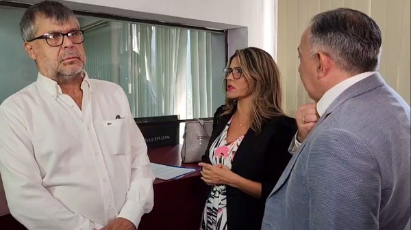 Defensa de imputados pide investigar chats filtrados