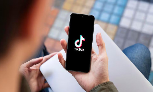 La plataforma de TikTok fue multada por desproteger a menores
