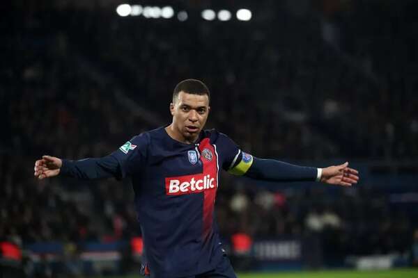 Deschamps y Henry enfrían las opciones olímpicas de Mbappé - Fútbol Internacional - ABC Color