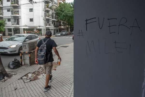 Un paro por recorte presupuestario paraliza más de 50 universidades públicas en Argentina - Mundo - ABC Color