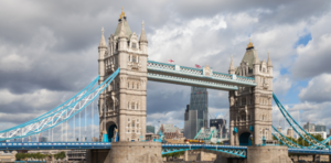 La econom铆a brit谩nica creci贸 un 0,2 % en enero, tras entrar en recesi贸n - Revista PLUS