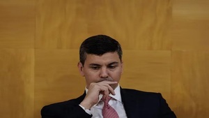 Chats “son muy fáciles de manipular”, dice Peña - Noticias Paraguay