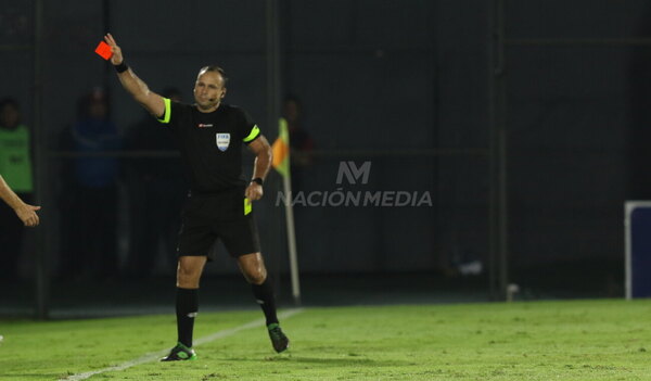 Versus / Con Giancarlos Juliadoza en el partido del puntero, estos son los árbitros de la fecha 10