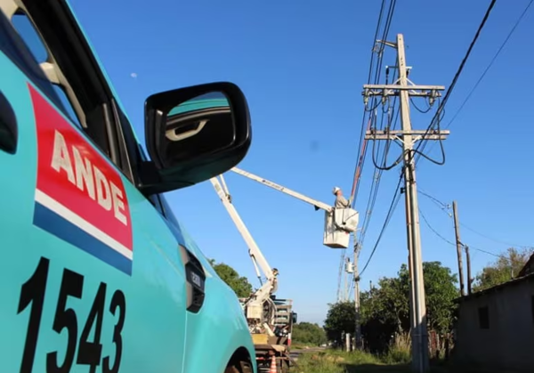 Colapso del sistema eléctrico coincidió con evento similar en Argentina