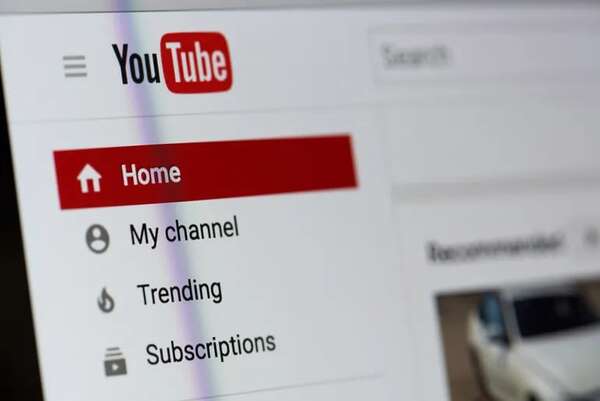 YouTube se llena de cuentas falsas de Musk pidiendo donaciones en criptomonedas - Tecnología - ABC Color