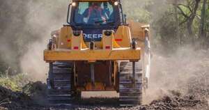 Diario HOY | Ciudadanos celebran trabajos de pavimentación de ruta PY12