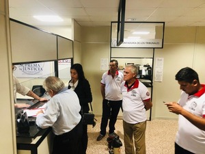 Recurren a la justicia para exigir informes a intendente sobre uso de fondos públicos - ADN Digital
