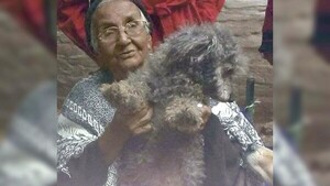 La última burrerita lambareña y su perrita partieron juntas