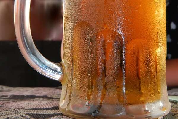 ¿A qué temperatura tiene que estar la cerveza para que sea más rica?  - Gastronomía - ABC Color
