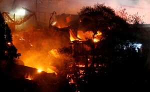 Chile: Dos muertos y al menos 20 casas incendiadas en Valparaíso