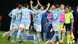 Versus / Ciro Immobile fue agredido por hinchas descontentos de la Lazio