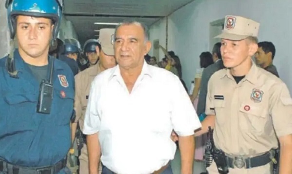 Jueza ordenó detención de ex comisario stronista, Lucilo Benítez, y declaró su rebeldía - La Tribuna